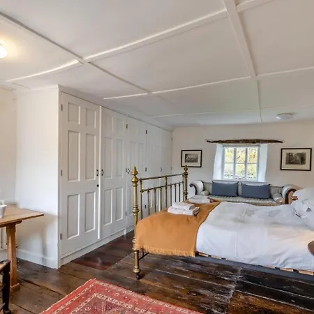 4 Bed In Oc-s33928 Vakantiehuis