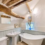 4 Bed In Oc-s33928 Holiday home *