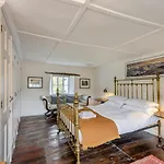 4 Bed In Oc-s33928 Holiday home