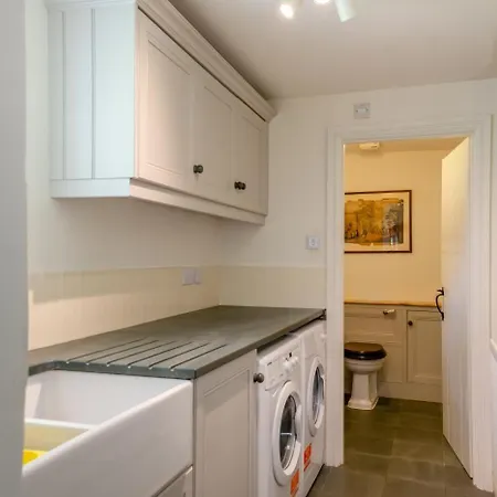4 Bed In Oc-s33928 Holiday home Staveley (Cumbria)